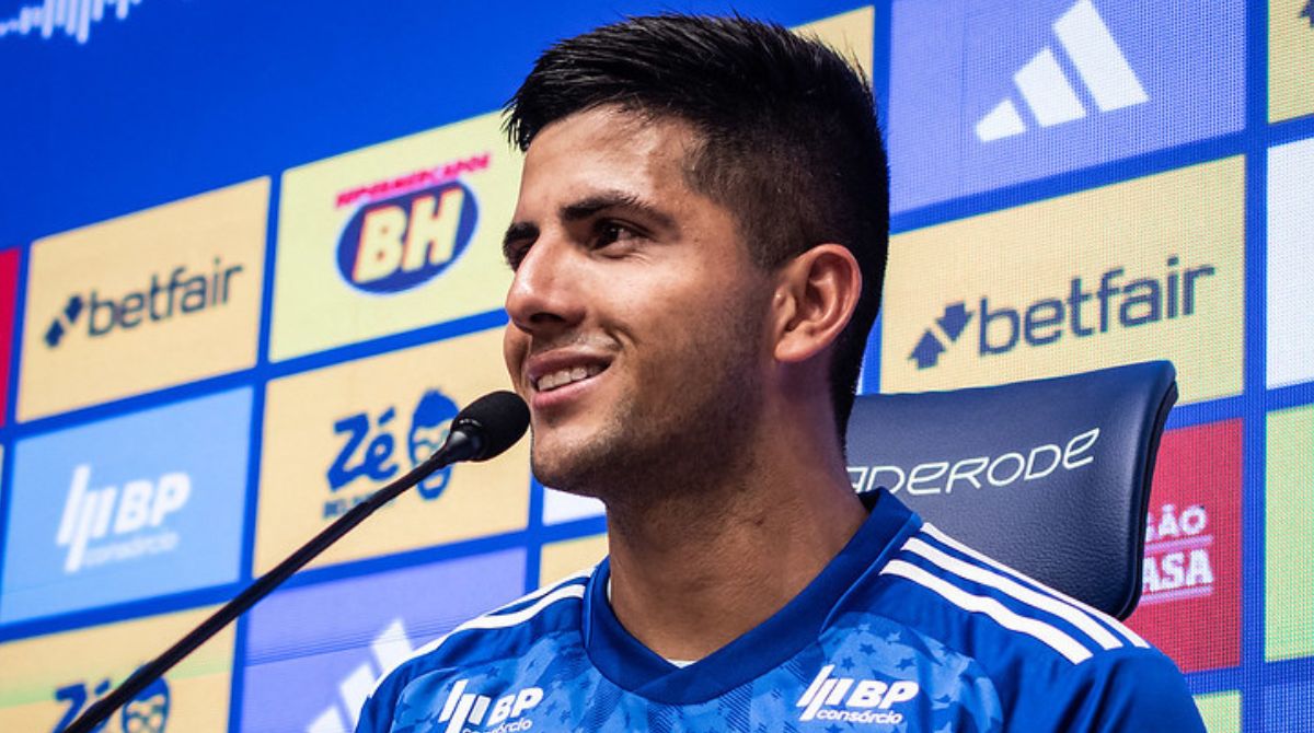 Mateo Gamarra é apresentado pelo Cruzeiro