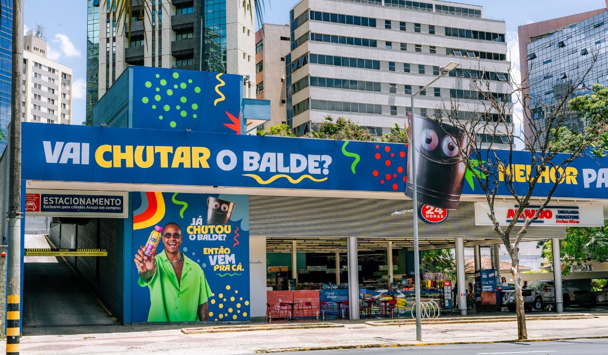 Vai chutar o balde no Carnaval? Sempre tem uma Araujo no caminho do seu bloco