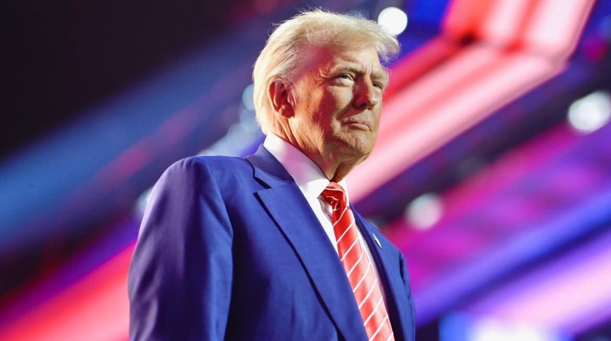 donald trump ao lado de volodymyr zelensky