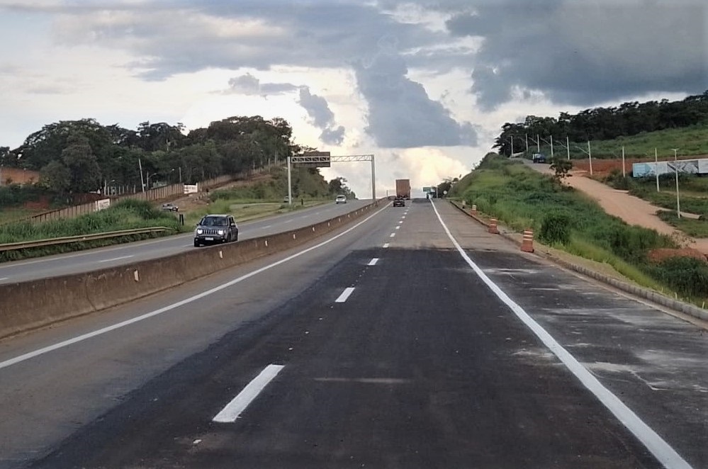 Trecho da BR-262, entre Betim e Uberaba