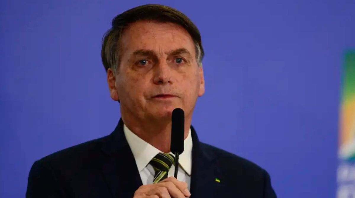 Ex-presidente, Jair Bolsonaro fazendo discurso