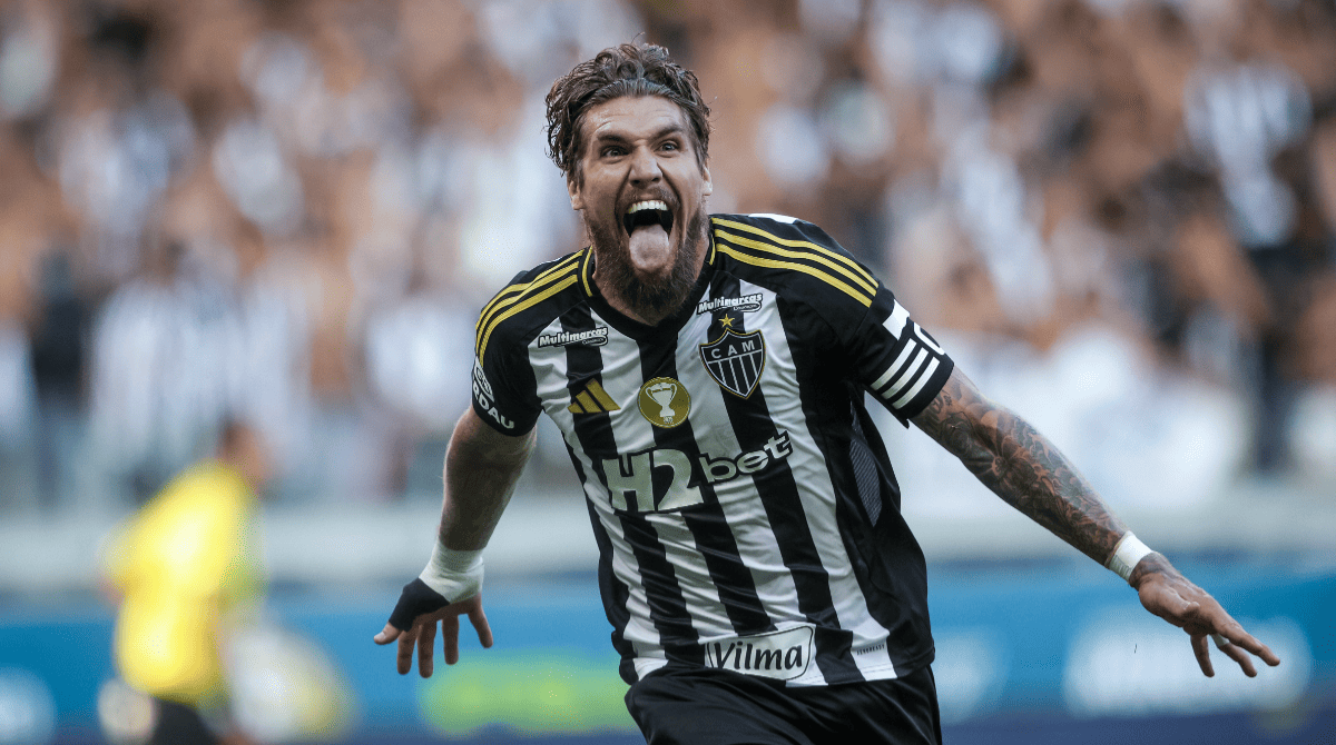 Lyanco comemorando gol do Atlético durante final do Mineiro