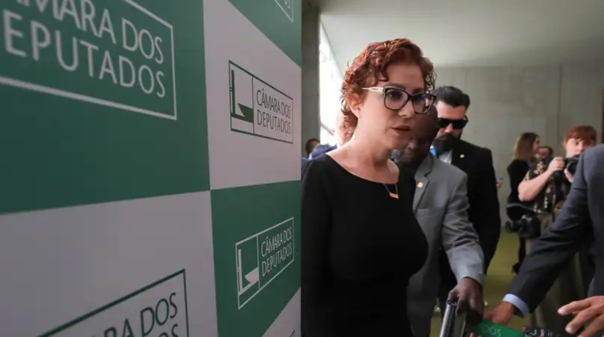 A deputada federal Carla Zambelli