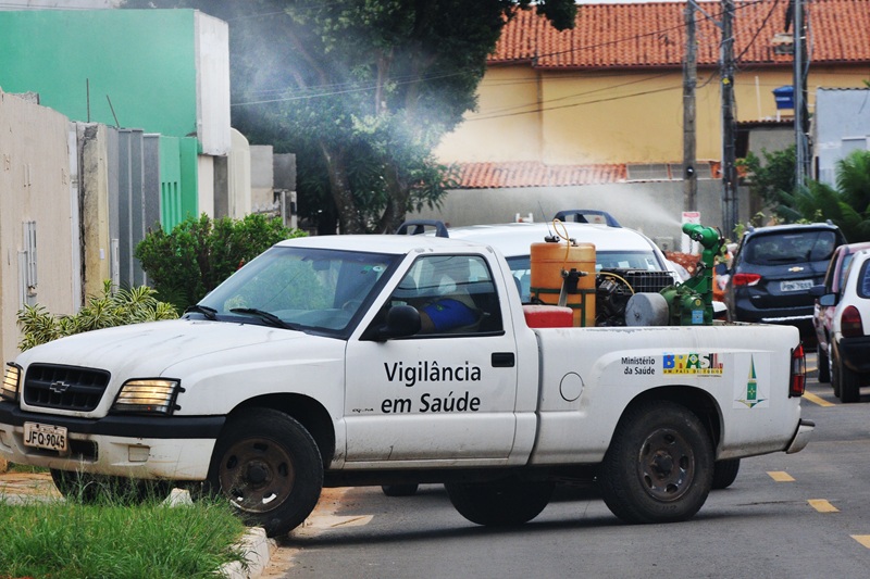 Carro do Ministério da Saúde
