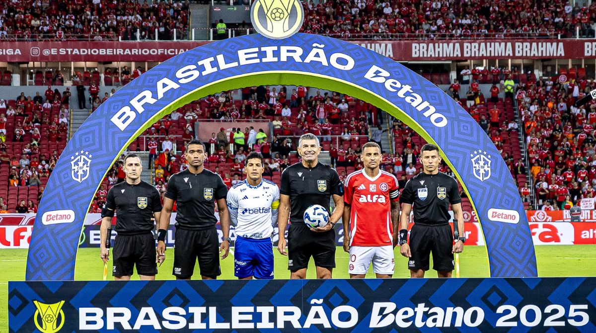 árbitros Internacional Cruzeiro