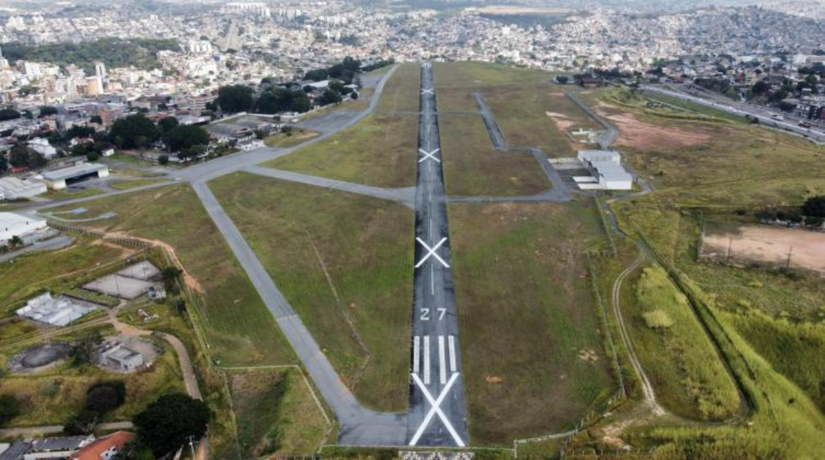 aeroporto carlos prates visto de cima