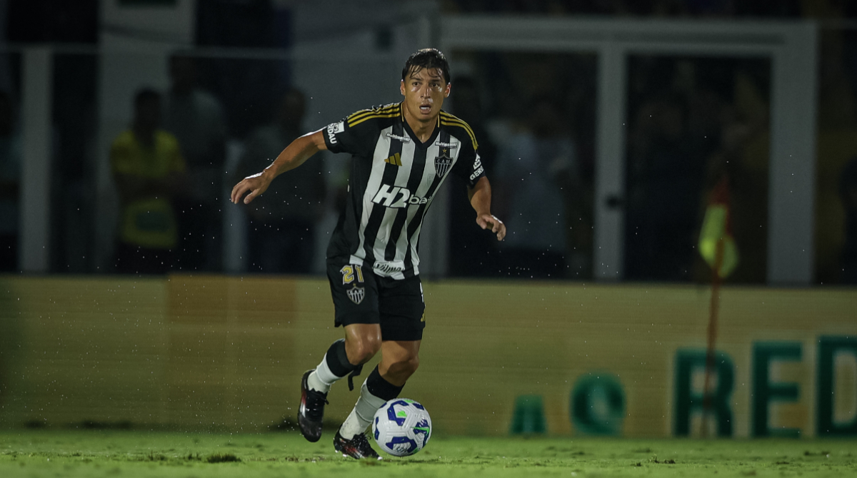 alan franco na partida contra o mirassol