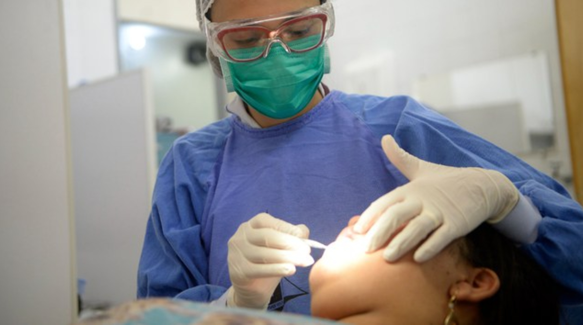 reconstrução dentária gratuita sus
