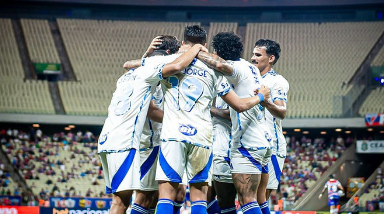Cruzeiro vence