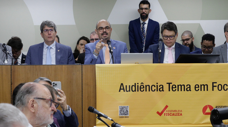 O vice-governador Mateus Simões na ALMG