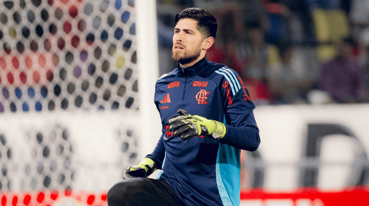 Rossi, do Flamengo, durante aquecimento, antes de partida da Libertadores