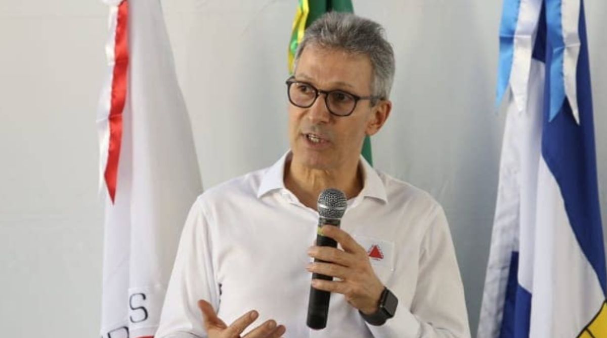 Romeu Zema parabeniza novo papa pela eleição.