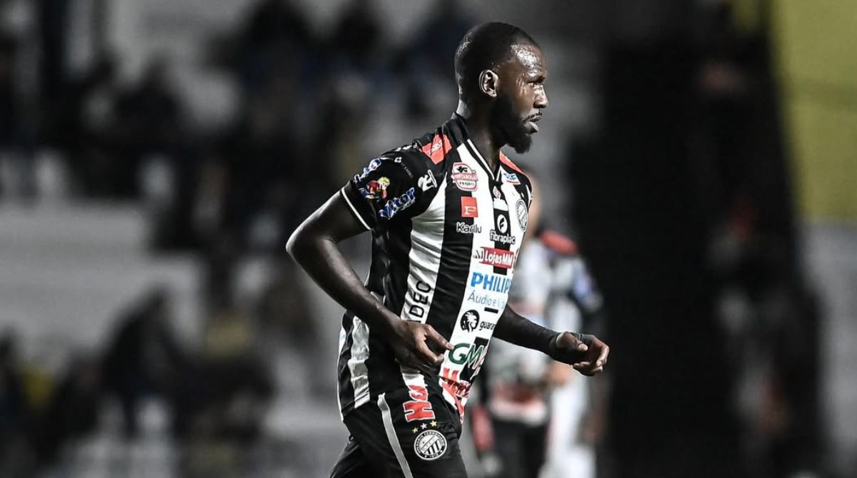 allano operário racismo