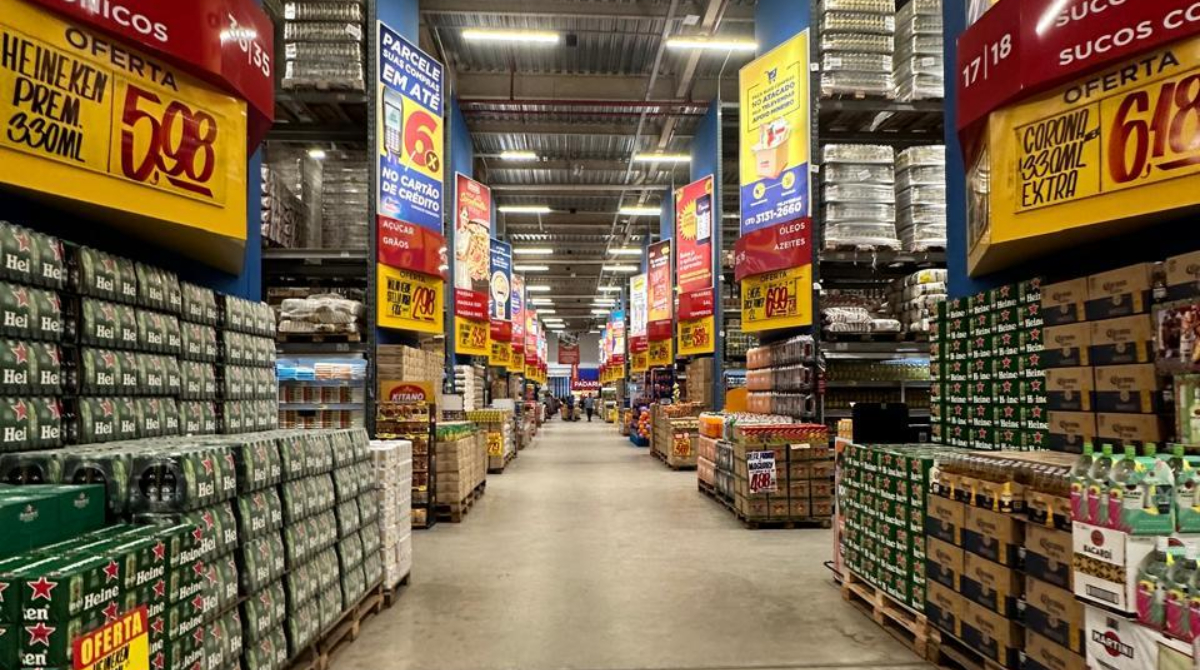 corredor de supermercado