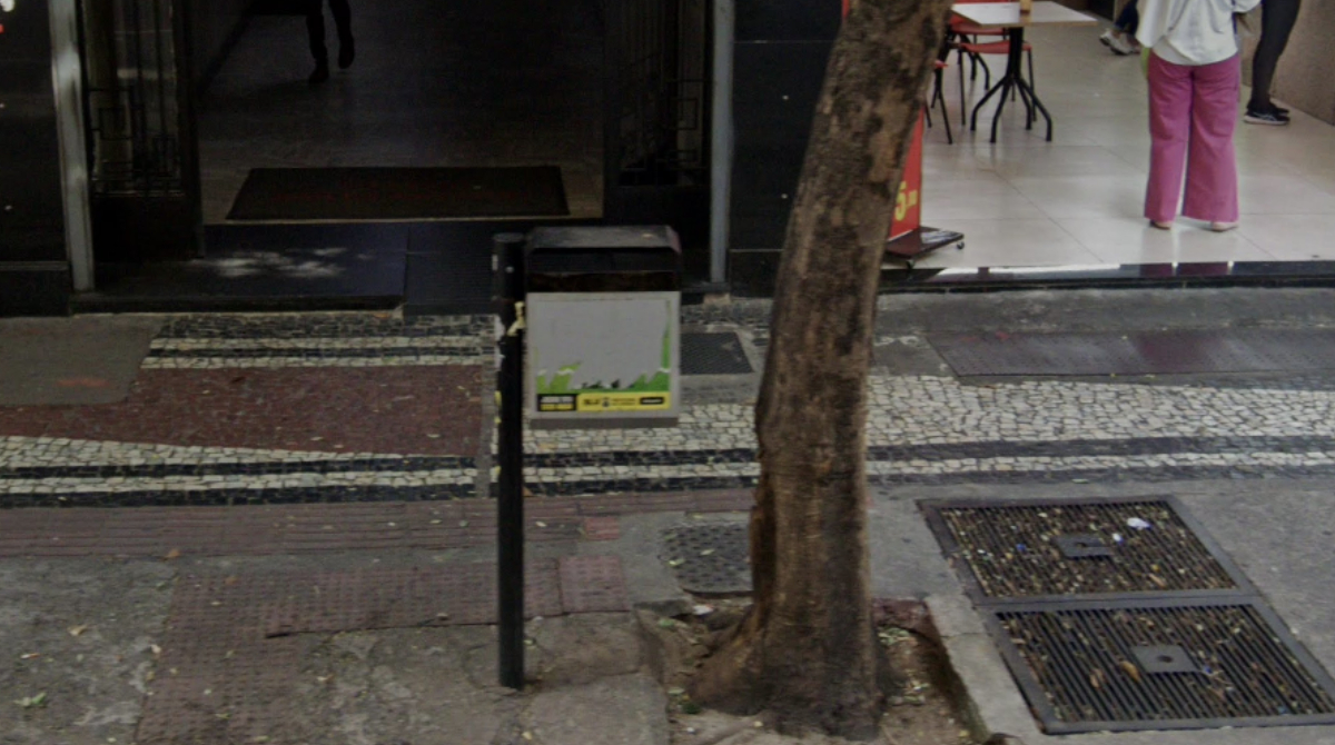 Lixeira na rua de Belo Horizonte