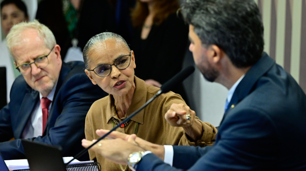 Marina Silva em audiência no Senado Federal