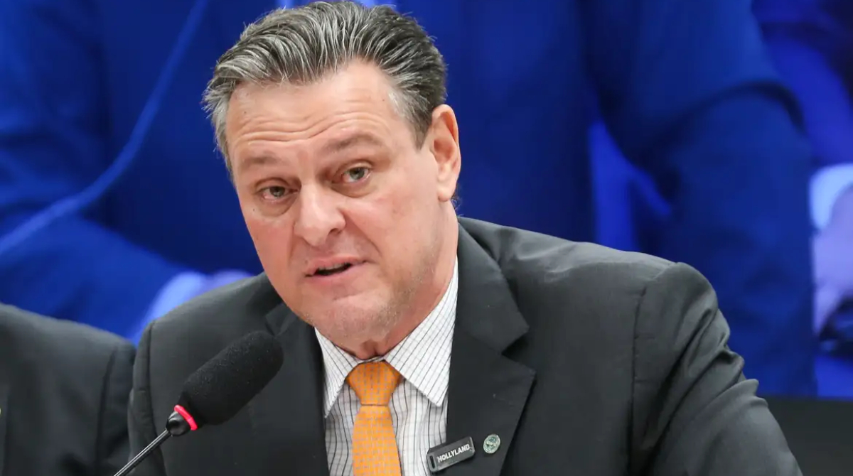 ministro carlos fávaro