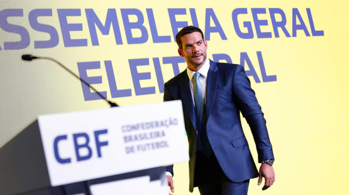 Samir Xaud durante assembleia de eleição do novo presidente da CBF