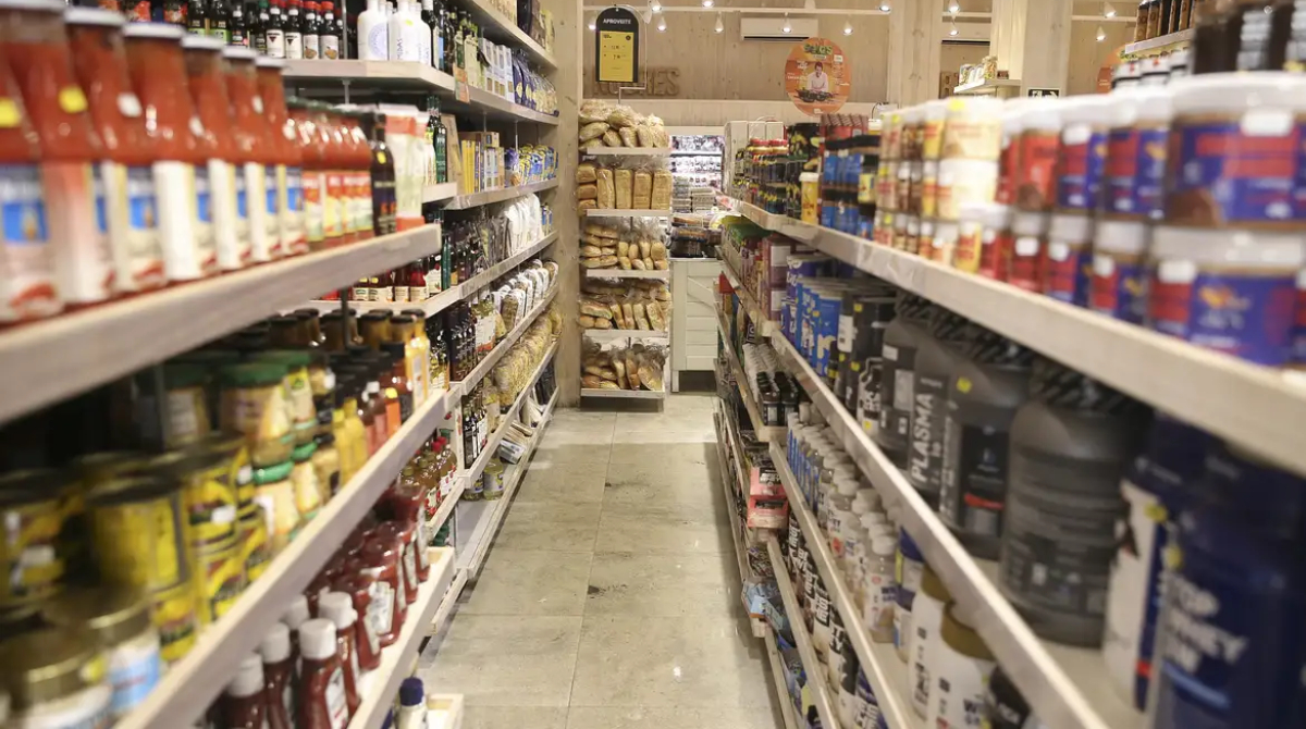corredor de supermercado