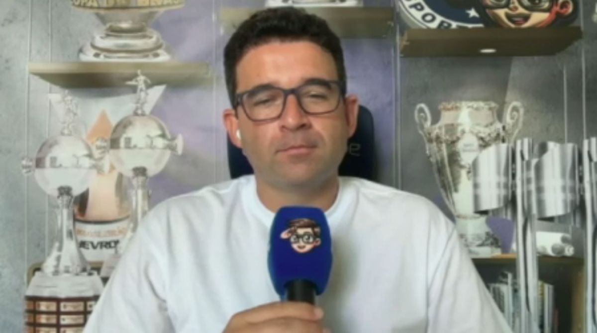 Samuel Venâncio durante 98 Futebol Clube
