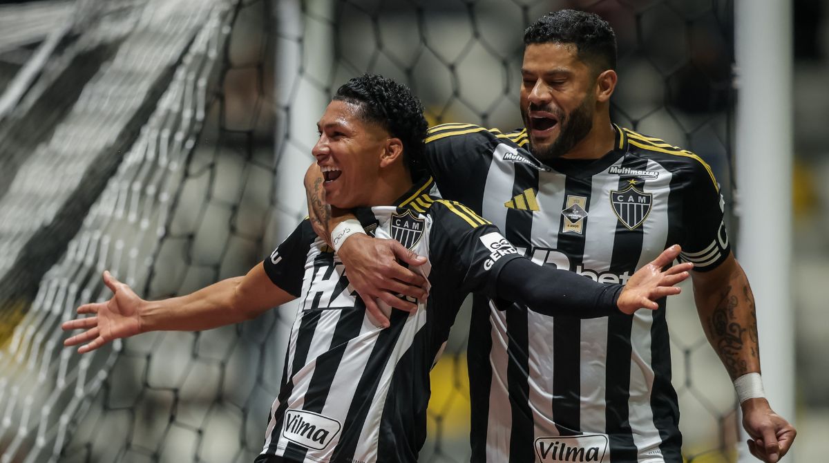Rony e Hulk na vitória do Atlético contra o Internacional