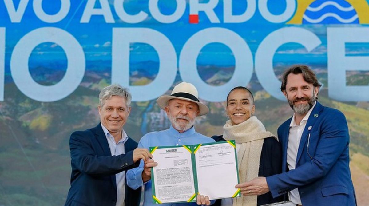 Lula durante cerimônia de apresentação dos avanços do Novo Acordo de Mariana