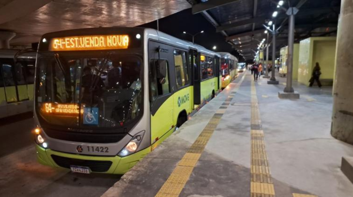 ônibus da linha 64