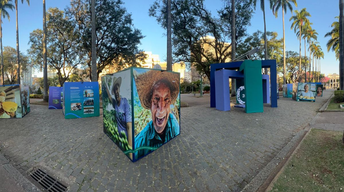 Exposição gratuita retrata a força do cooperativismo mineiro em imagens reais e histórias de transformação