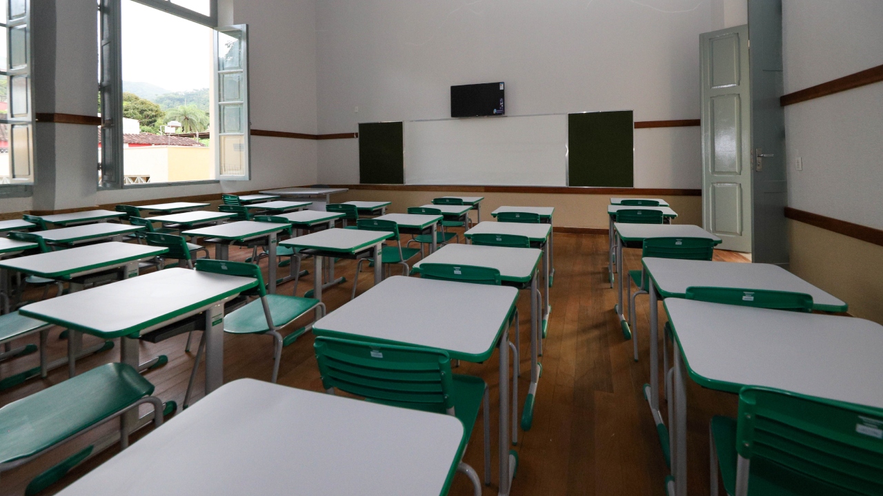 Uma sala de aula vazia