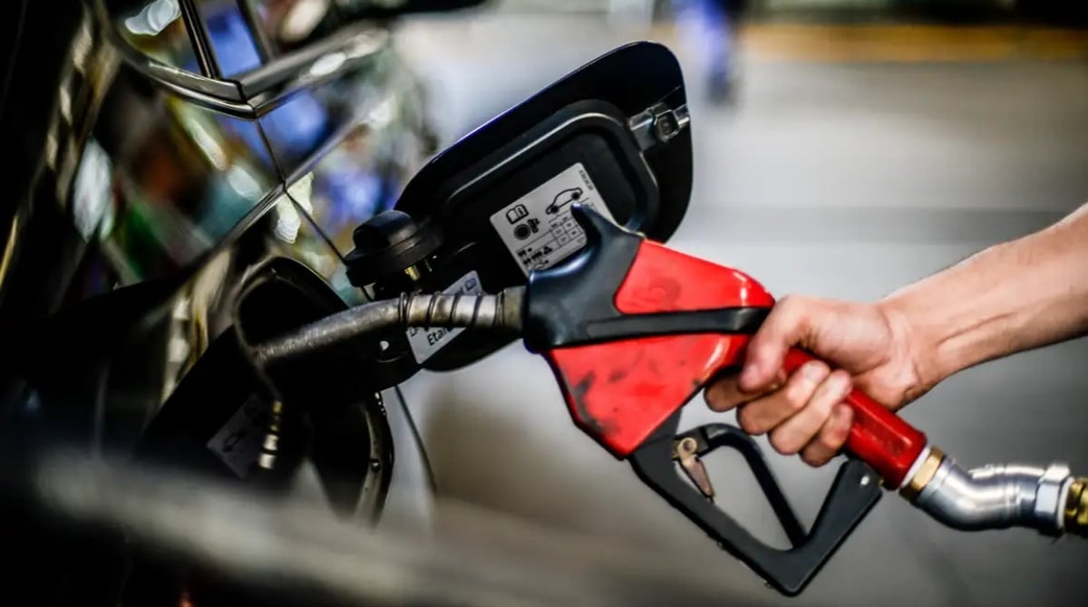 Com margem bruta superior a 1.350%, distribuidoras de combustíveis são multadas pela ANP. (Foto: Marcello Casal Jr/Agência Brasil)
